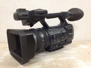 "Pro-sumer" cameras like this Sony AX-2000 have full manual controls via the many switches and dials on the outside of the camera body to allow for quick access. (Cost: around $3400)